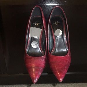 Maroon Joey heels